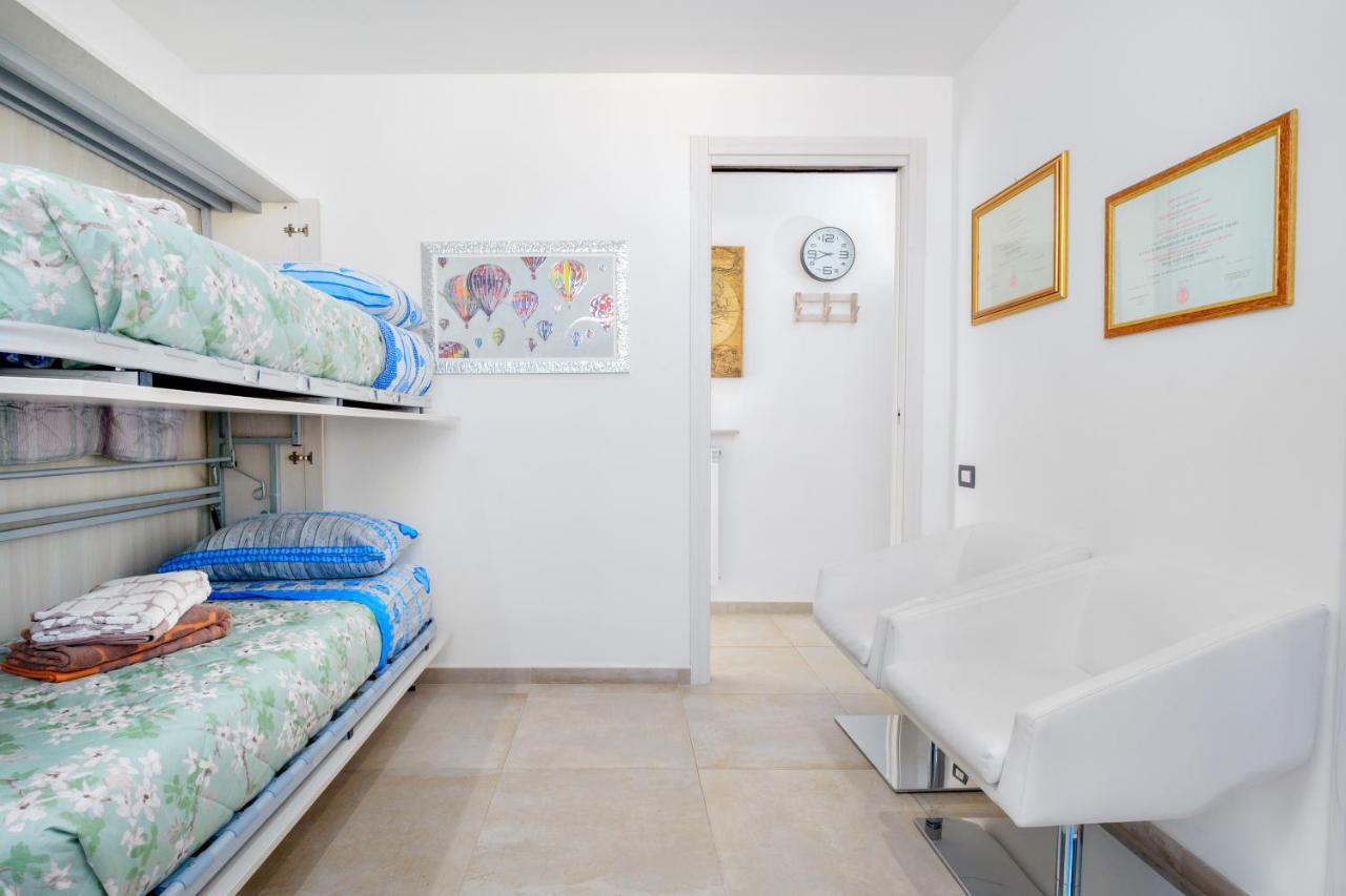 Ferienwohnung Window On The Sea Olbia Exterior foto